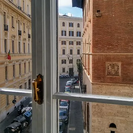 Alojamento de Acomodação e Pequeno-almoço Amoroma Domus Roma